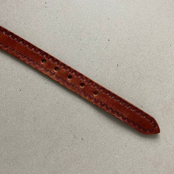 Vintage Women's Embossed Brown Leather Western Boho Silver Buckle Belt - Picture 4 of 8
